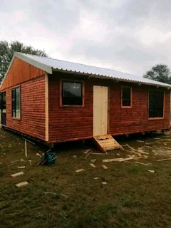 Kau Phillip log homes