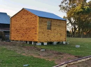 Kau Phillip log homes