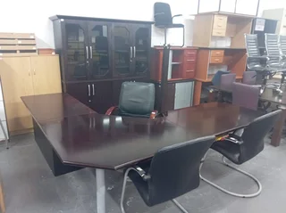 Executive office desk