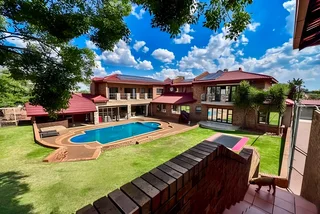 NEWLY RENOVATED MANSION - PRIVATE SALE