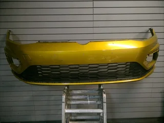 2018-2021 VW GOLF 7.5 TSI R. LINE FRONT BUMPER WITH BOTTOM GRILL FOR SALE