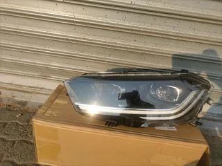 2022-2025 Vw Polo 9 Tsi Iq R.line Lhs Led Xenon Headlight For Sale