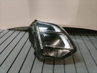 2021-2024 CHERRY OMADA C5 RHS XENON FOG LIGHTS FOR SALE