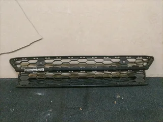 2018-2022 Vw Amarok Bottom Grill For Sale
