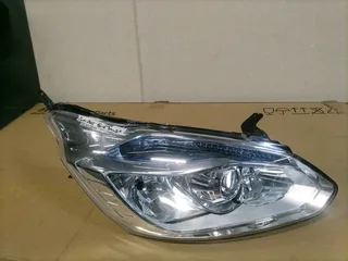 2018-2022 FORD TRANSIT RHS XENON HEADLIGHT FOR SALE