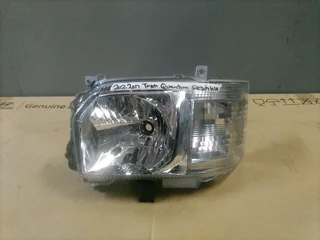 2012-2017 Toyota Quantum Sesfikle Lhs Headlight For Sale