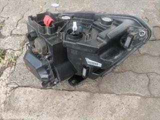 2018-2022 VW AMAROK RHS LED XENON HEADLIGHT FOR SALE