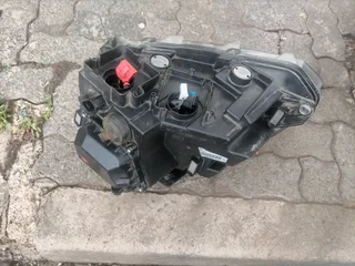 2018-2022 VW AMAROK RHS LED XENON HEADLIGHT FOR SALE