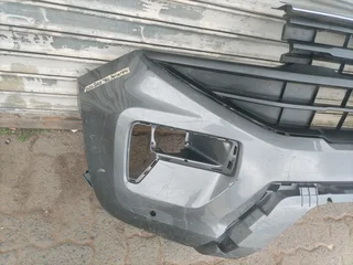 2022-2024 VW AMAROK FRONT BUMPER WITH GRILL FOR SALE