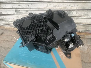 2015-2018 MERCEDES GLC A253 LHS LED XENON HEADLIGHT FOR SALE