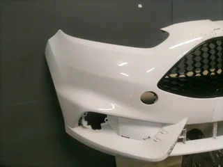 2016-2018 FORD FIESTA ST FRONT BUMPER WITH GRILL FOR SALE