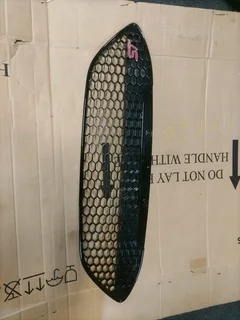 2016-2019 FORD FIESTA ST FRONT GRILL FOR SALE