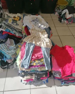 imported second hand clothing in bales