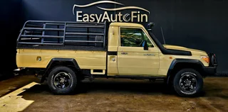 2010 TOYOTA LAND CRUISER 79 4.0P V6 R 449 900 - LOADS OF EXTRAS !!