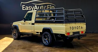 2010 TOYOTA LAND CRUISER 79 4.0P V6 R 449 900 - LOADS OF EXTRAS !!