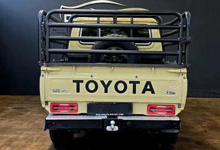 2013 TOYOTA LAND CRUISER 79 4.5D LX V8 P/U M/T D/Cab R 799 900 - LOADS OF EXTRAS