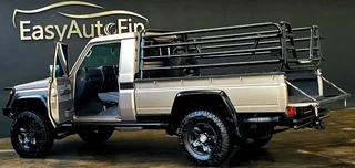 2016 TOYOTA LAND CRUISER 79 4.5D V8 LX 178142 KM  R 649 900 - LOADS OF EXTRAS !!