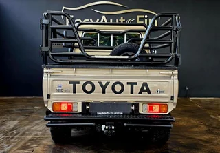 2016 TOYOTA LAND CRUISER 79 4.5D V8 LX 178142 KM  R 649 900 - LOADS OF EXTRAS !!