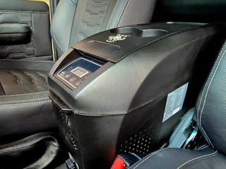 2021 TOYOTA LAND CRUISER 79 4.5 V8 90637 KM &#64; R 1 099 900 - LOADS OF EXTRAS !!