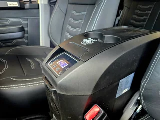 2025 TOYOTA LAND CRUISER 79 4.5 V8 LX PU MT DCab 100 KM  LOADS OF EXTRAS !!