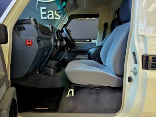 2024 TOYOTA LAND CRUISER 79 4.5D V8 LX 23661 KM LOADS OF EXTRAS !!