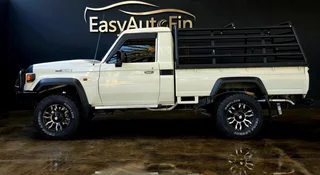 2024 TOYOTA LAND CRUISER 79 4.5D V8 LX 23661 KM LOADS OF EXTRAS !!