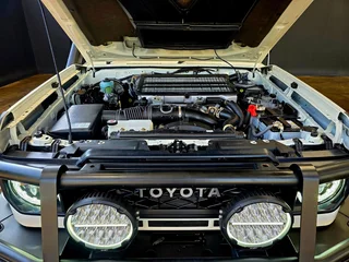 2024 TOYOTA LAND CRUISER 79 4.5D V8 LX 23661 KM LOADS OF EXTRAS !!