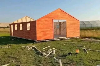 All sizes of Wendy house for sale Available