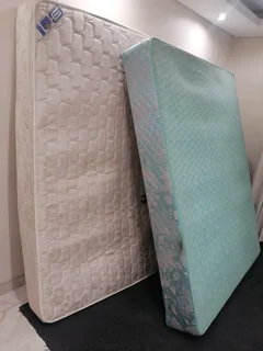 Base and mattress second hand