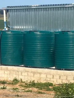 10000l  Jojo Tanks and 0.75kw Pump for sales SABS Approved