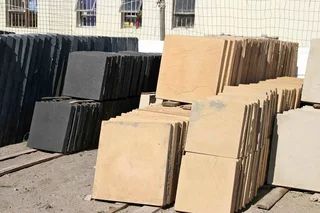 Maxi bricks and pavings bricks for sales R650