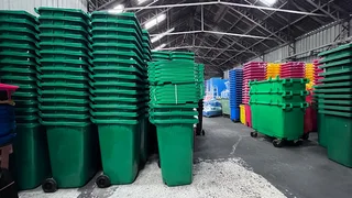 240l wheel bins for sales all colurs R799