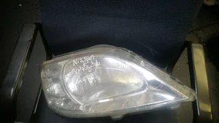 Np200 headlight