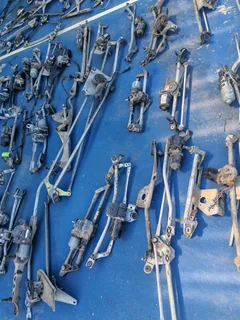 Selling a Variety of wiper motors and meganism
