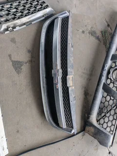 Selling Chevrolet Cruze Front grill