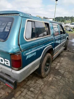 Stripping Mazda B Series bakkie for Spares
