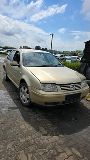 Stripping Volkswagen Jetta 4 for Spares