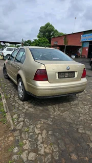 Stripping Volkswagen Jetta 4 for Spares