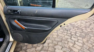 Stripping Volkswagen Jetta 4 for Spares