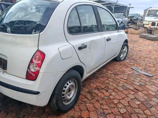 Stripping Nissan Micra For Spares