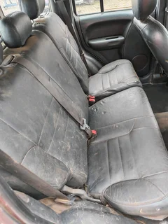 Stripping Jeep Cherokee for Spares