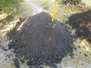 WE SUPPLY COMPOST AND TOPSOIL AND BACK MULCH AND STONES PER CUBE R700