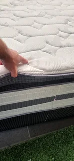 Selling Original  Famous Name Branded Queen Heavy Duty Pillow Top Matress With Bedbase ( R4550 )