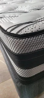 Selling Original Well Known Famous Name Branded Queen Matress With Bedbase ( R3950 )