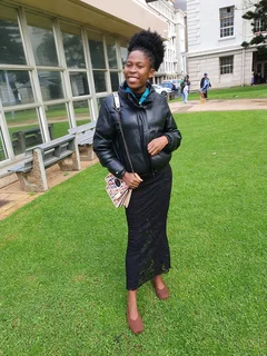 Am looking for a job as house keeping cleaner and nanny