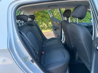 ONLY 107 000kms!!! 2013 Hyundai I20 Motion 1.25