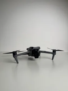 DJI Air 3, RC2 controller, 3 Batteries