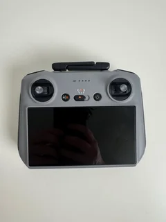 DJI Air 3, RC2 controller, 3 Batteries