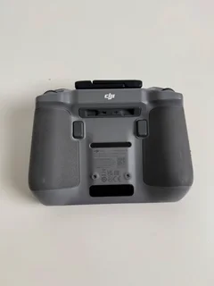 DJI Air 3, RC2 controller, 3 Batteries