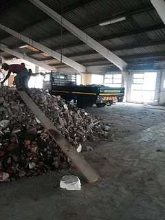 4TON TRUCK FOR RUBBLE REMOVAL